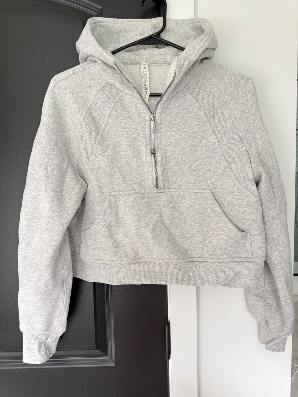 lululemon athletica scuba half-zip cropped hoodie. Size XS/S. Heathered gray.